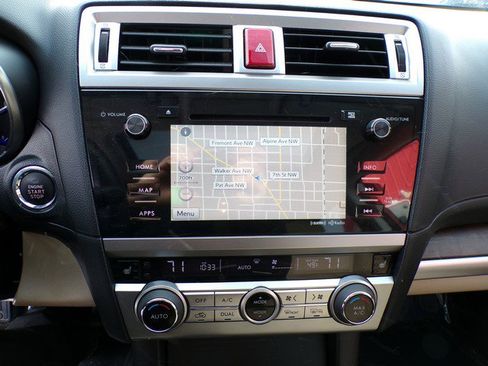 Used 2015 Subaru Outback 2.5i Limited image 12