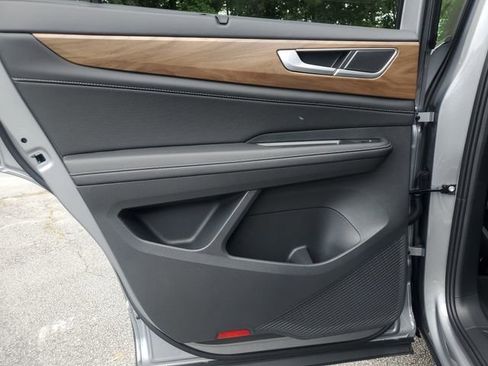 New 2026 Volkswagen Atlas SE image 14