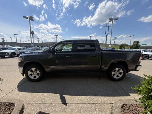 Used 2019 RAM 1500 Big Horn AWD/4WD image 14