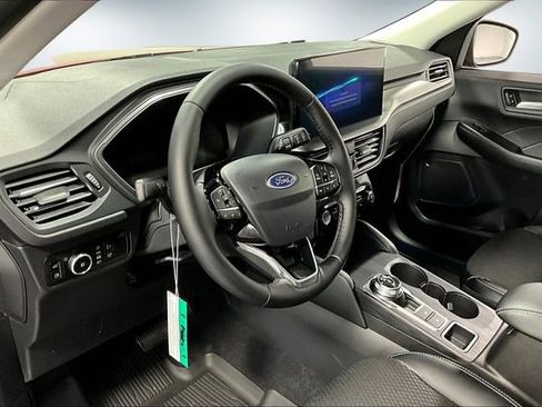 New 2026 Ford Escape SE w/ Class II Trailer Tow Package image 7