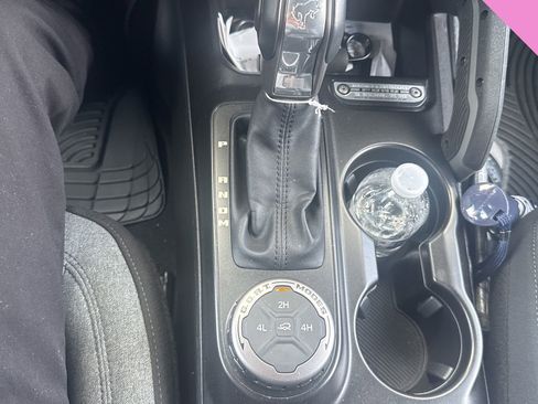 Used 2022 Ford Bronco Big Bend AWD/4WD image 6