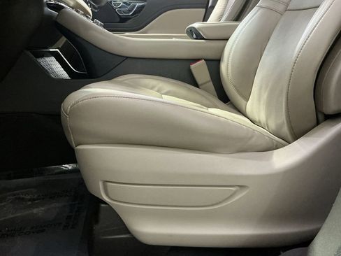 Used 2023 Lincoln Aviator Reserve w/ Elements Package Plus image 22