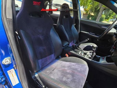 Used 2011 Subaru Impreza WRX STI image 29