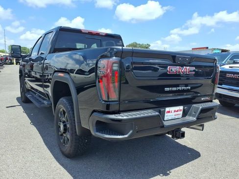 New 2026 GMC Sierra 2500 AT4 w/ Max Trailering Package AWD/4WD image 5