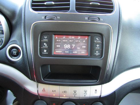 Used 2014 Dodge Journey SXT AWD/4WD image 13