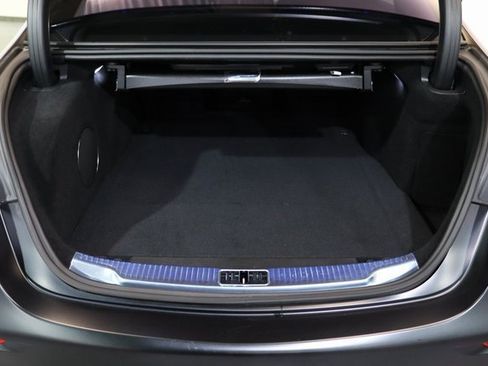 Used 2024 Mercedes-Benz S 63 AMG S w/ Carbon Fiber Exterior Package image 33