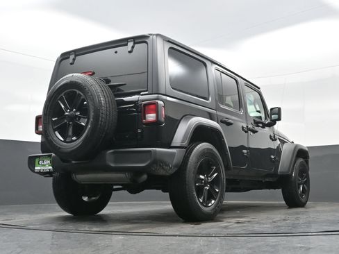 Used 2022 Jeep Wrangler Unlimited Sport image 28