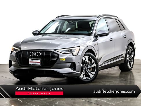 Used 2022 Audi e-tron Premium w/ Convenience Plus Package image 1