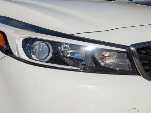 Used 2017 Kia Forte LX image 9