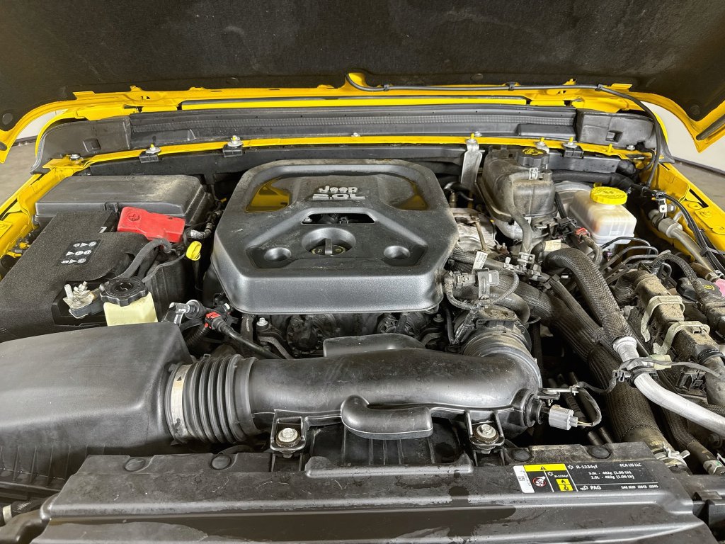 Used 2020 Jeep Wrangler Unlimited Sahara AWD/4WD image 29