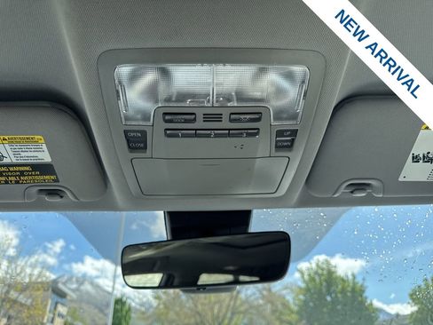 Used 2019 Toyota Highlander XLE image 28