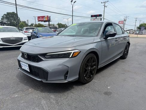 Used 2025 Honda Civic Sport image 6