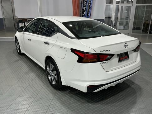 Used 2025 Nissan Altima 2.5 S image 32