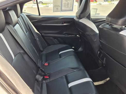 Used 2025 Toyota Camry SE FWD image 7