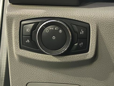 Used 2018 Ford F250 XLT w/ XLT Value Package image 37