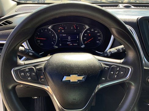 Used 2020 Chevrolet Equinox LT image 11