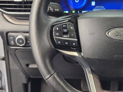 Certified 2023 Ford Explorer Platinum image 25