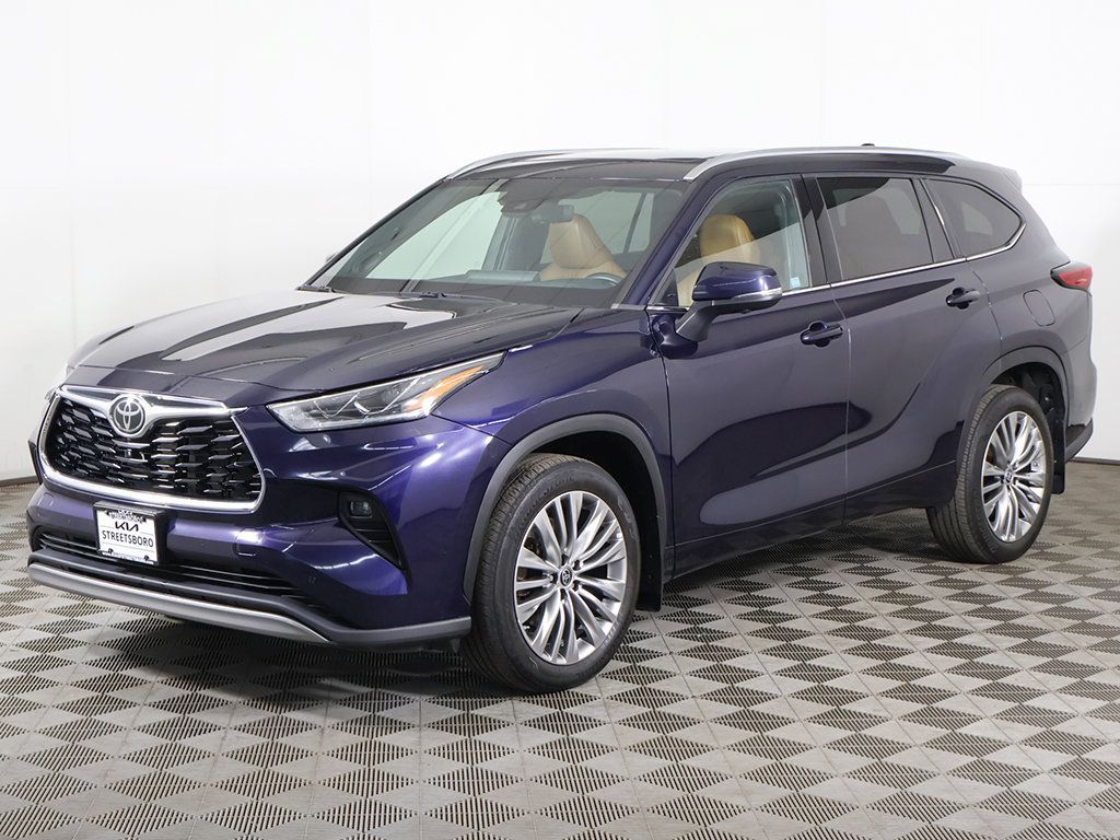 Used 2023 Toyota Highlander Platinum AWD/4WD image 11