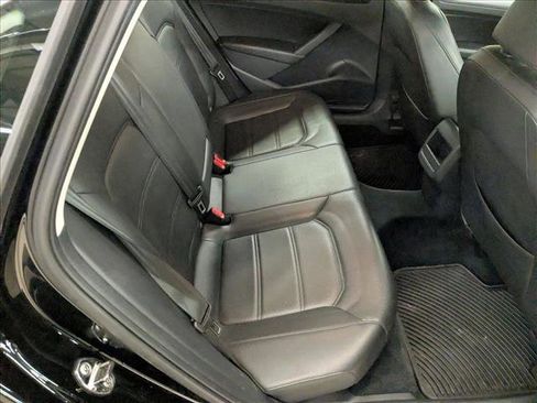 Used 2012 Volkswagen Passat 2.5 SE image 21