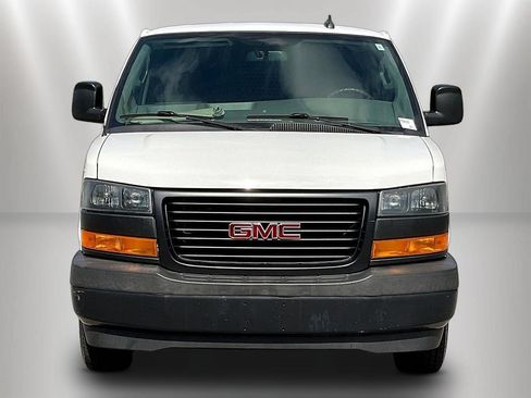 Used 2019 GMC Savana 2500 w/ Driver Convenience Package RWD image 2