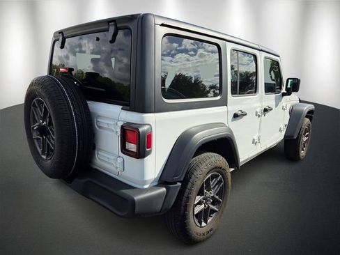 Used 2025 Jeep Wrangler Unlimited Sport AWD/4WD image 4