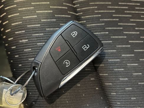 Used 2025 Chevrolet Equinox LT image 22