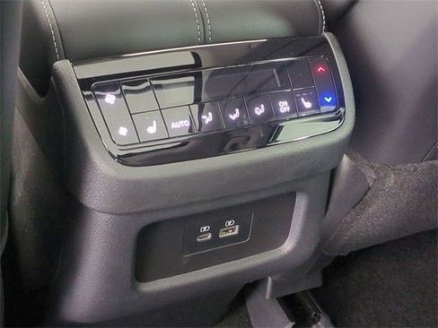 Certified 2025 INFINITI QX60 Luxe w/ Cargo Package image 19