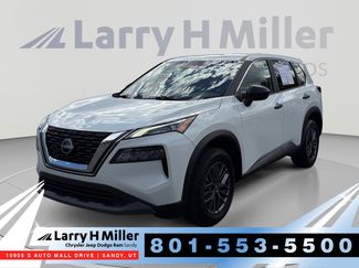 Used 2023 Nissan Rogue S FWD video 1