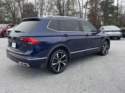Used 2022 Volkswagen Tiguan SEL R-Line image 7