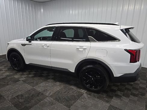 Used 2021 Kia Sorento S AWD/4WD image 4