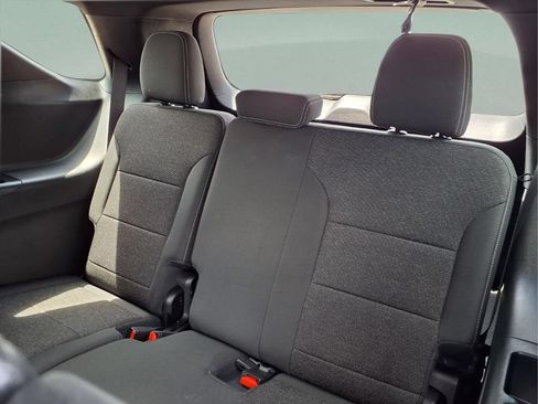Used 2025 Chevrolet Traverse LT w/ Sun and Wheel Package AWD/4WD image 19