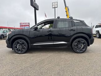 New 2026 Nissan Kicks SR video 2