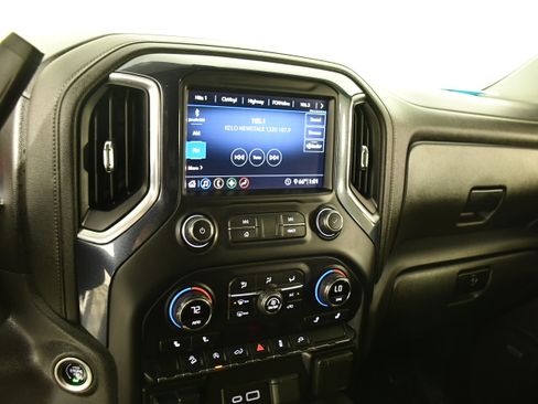 Used 2019 Chevrolet Silverado 1500 LT w/ All-Star Edition AWD/4WD image 29