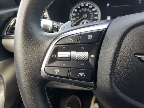 Used 2025 Genesis G70 2.5T image 26