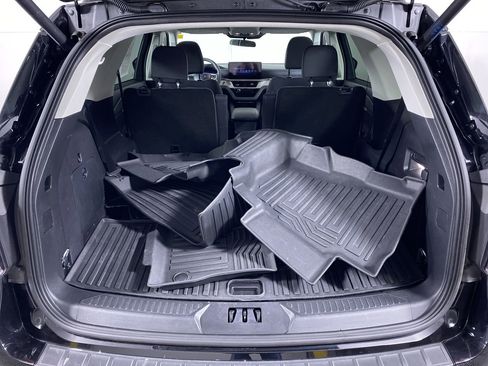 Used 2025 Ford Explorer Active image 14