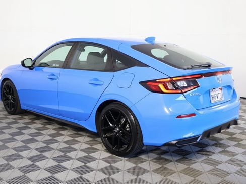 Used 2023 Honda Civic Sport image 6