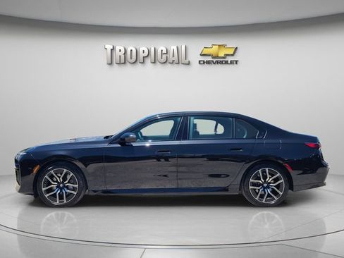 Used 2023 BMW 740i RWD image 2