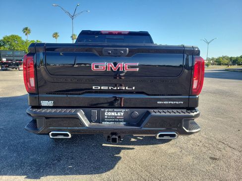 New 2026 GMC Sierra 1500 Denali w/ Denali Reserve Package AWD/4WD image 6