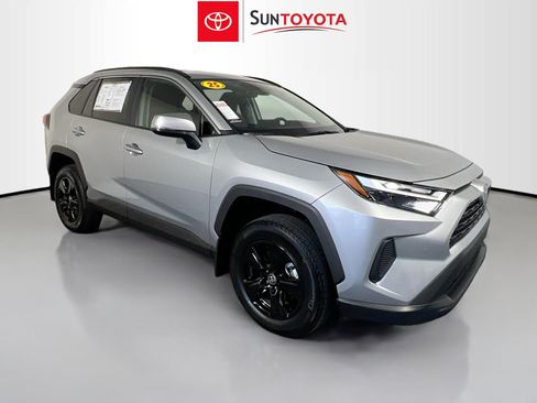 Used 2025 Toyota RAV4 XLE FWD image 1