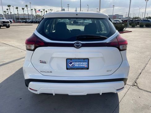 Certified 2024 Nissan Kicks SV FWD image 4