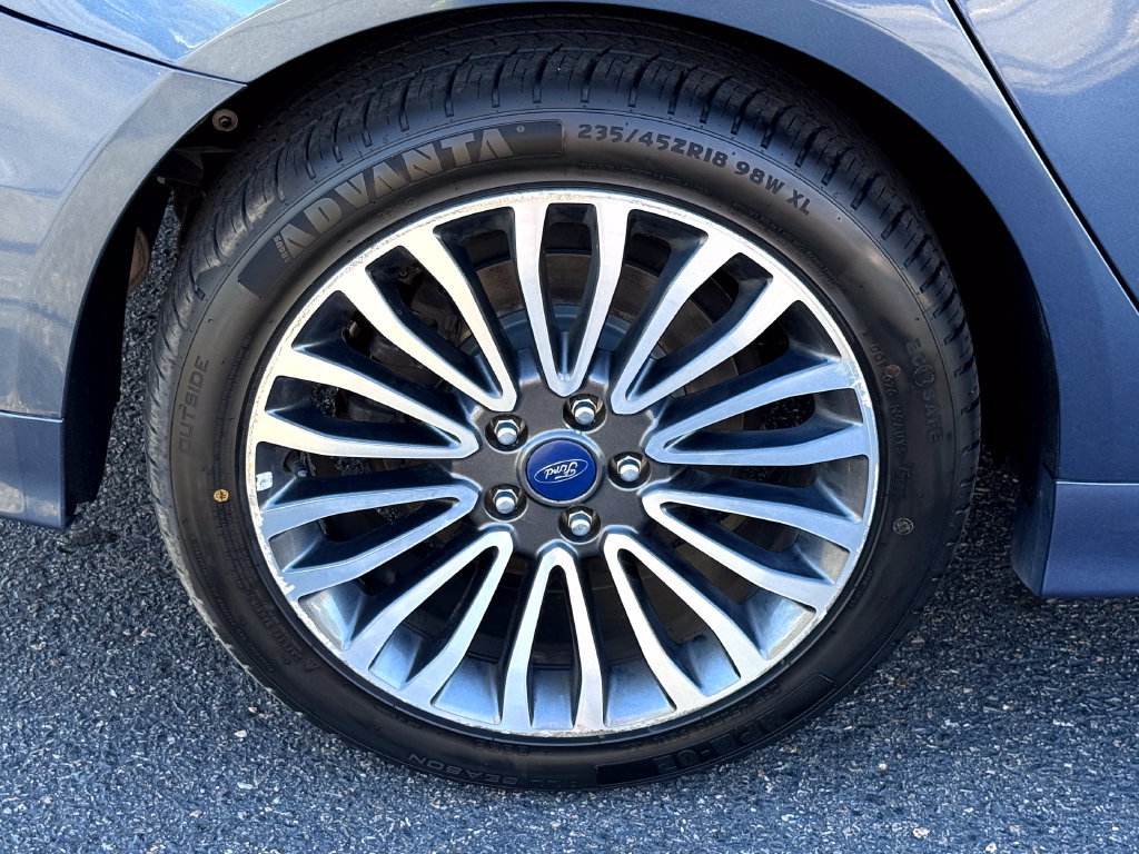 Used 2018 Ford Fusion Titanium AWD/4WD image 15
