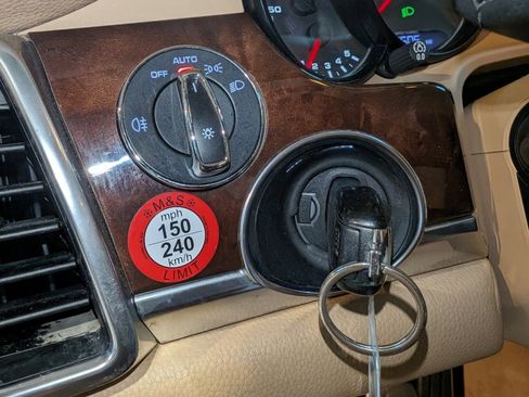 Used 2011 Porsche Panamera 4S image 45