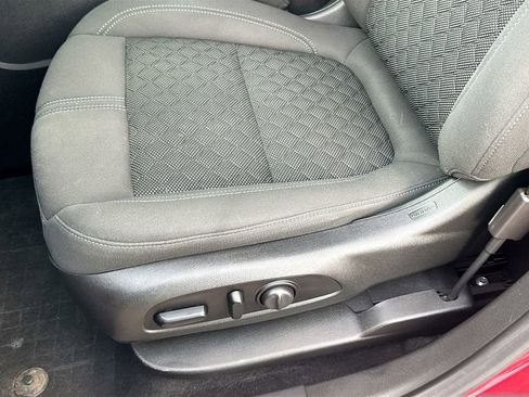 Used 2020 Chevrolet Blazer LT image 25