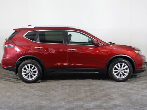 Used 2020 Nissan Rogue SV AWD/4WD image 16