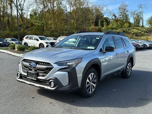 Certified 2023 Subaru Outback Premium image 7