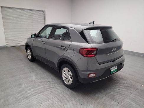 Used 2021 Hyundai Venue SE FWD image 5