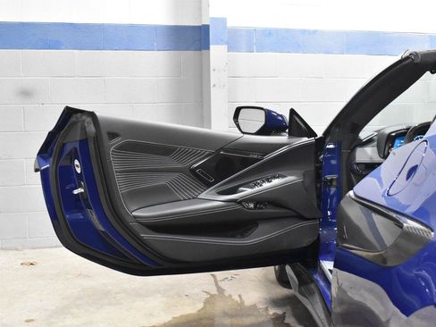 Used 2025 Chevrolet Corvette ZR1 w/ ZR1 Carbon Fiber Aero Package RWD image 5