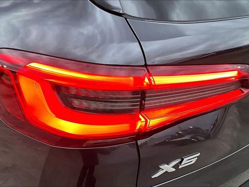 Used 2019 BMW X5 xDrive40i w/ Convenience Package image 28