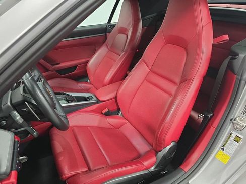 Certified 2022 Porsche 911 Carrera image 5