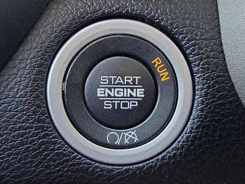 Used 2024 RAM 2500 Laramie image 19